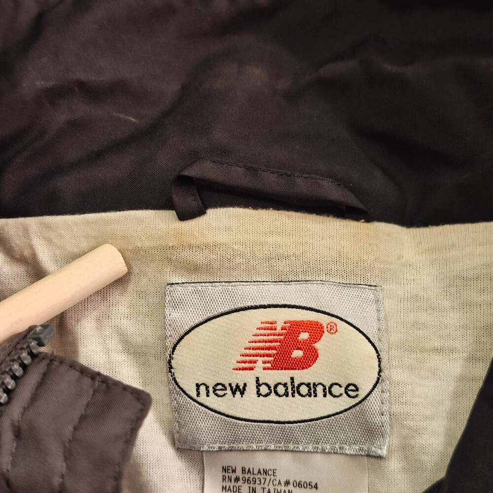 New Balance Vintage Two-Tone Gray and Black Full Zip Windbreaker Jacket Sz Large - Picture 8 of 8